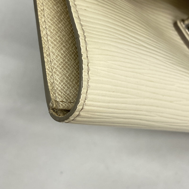 【6hc1808】ルイヴィトン 三つ折り長財布 エピ ポルトフォイユウジェニ M6388J イヴォワール【中古】レディース