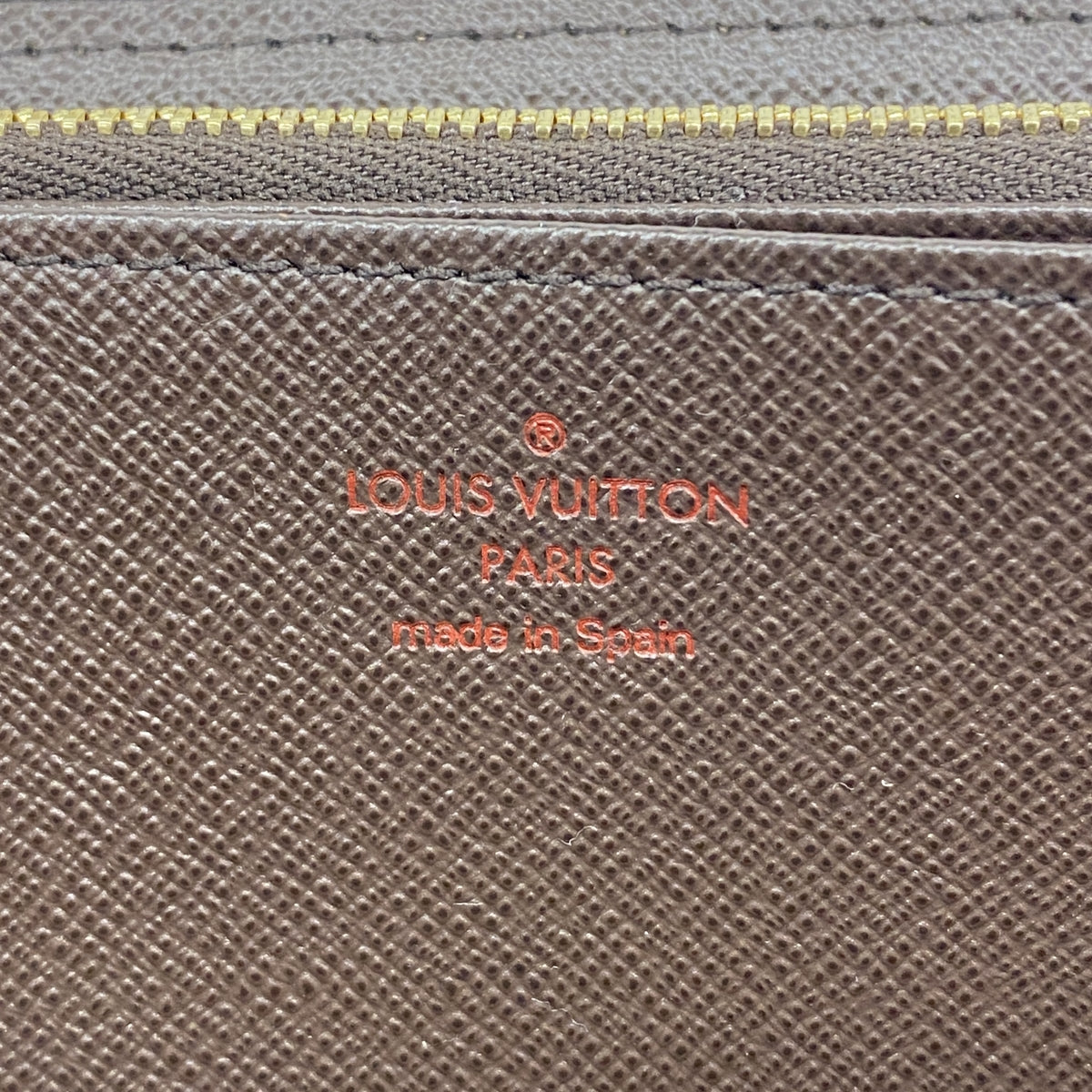 【6hc1859】ルイヴィトン 長財布 ダミエ ジッピーウォレット N41661 エベヌ【中古】レディース