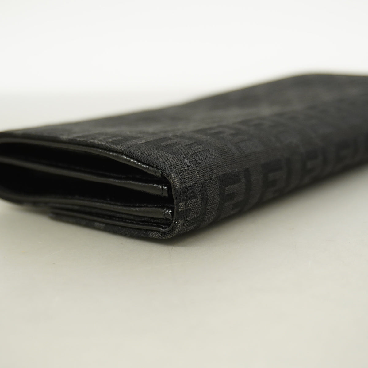 【6hc1862】フェンディ 長財布 ズッキーノ ナイロンキャンバス ブラック シルバー金具【中古】レディース