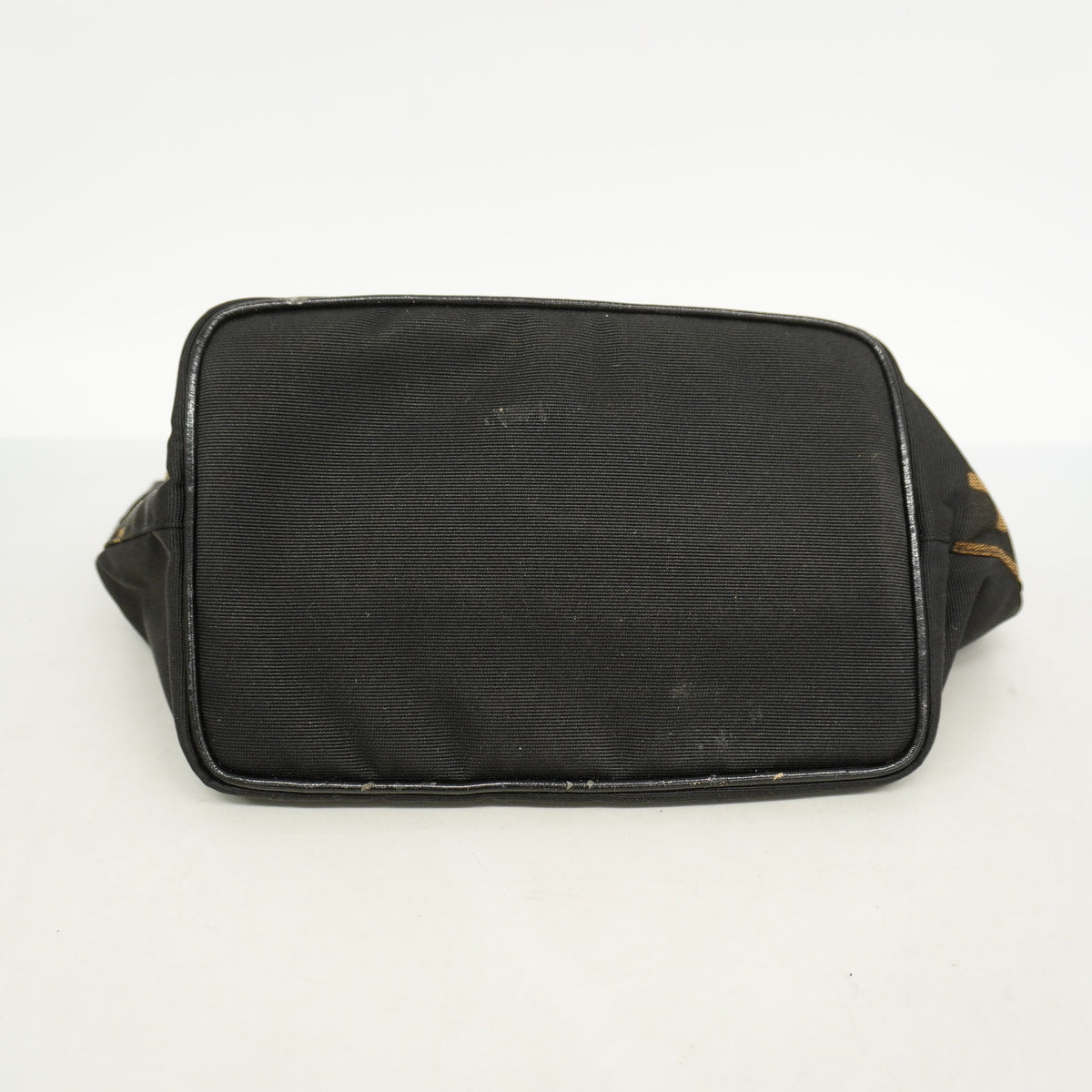 【6hc1863】フェンディ ハンドバッグ ナイロンキャンバス ブラック シルバー金具【中古】レディース