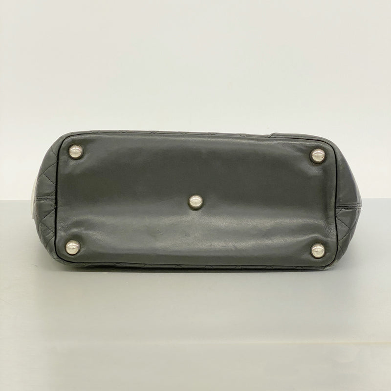 【6hc1910-k】シャネル トートバッグ カンボン ラムスキン ブラック シルバー金具【中古】レディース