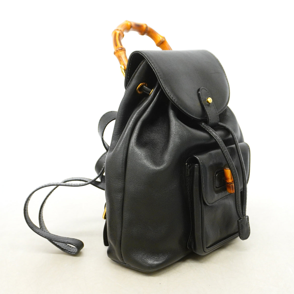 【6hc1920-k】グッチ リュック・デイパック バンブー 003 1705 0030 レザー ブラック ゴールド金具【中古】レディース