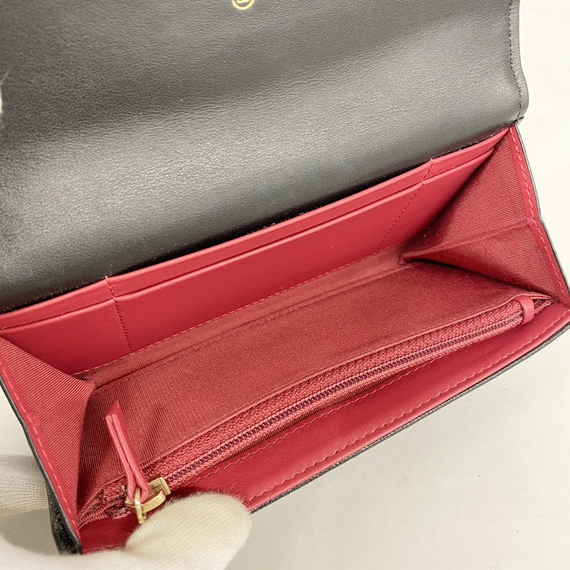 【6hc2030-k】シャネル 財布 シャネル19 ラムスキン ブラック ゴールド金具【中古】レディース