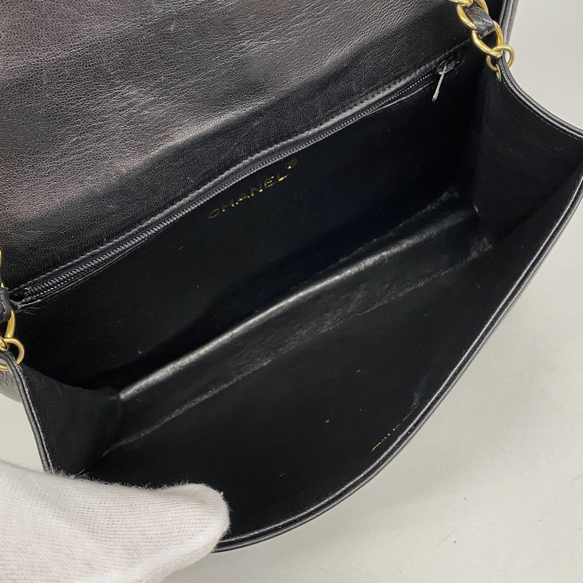 【6hc2052-k】シャネル ショルダーバッグ チェーンショルダー ラムスキン ブラック ゴールド金具【中古】レディース