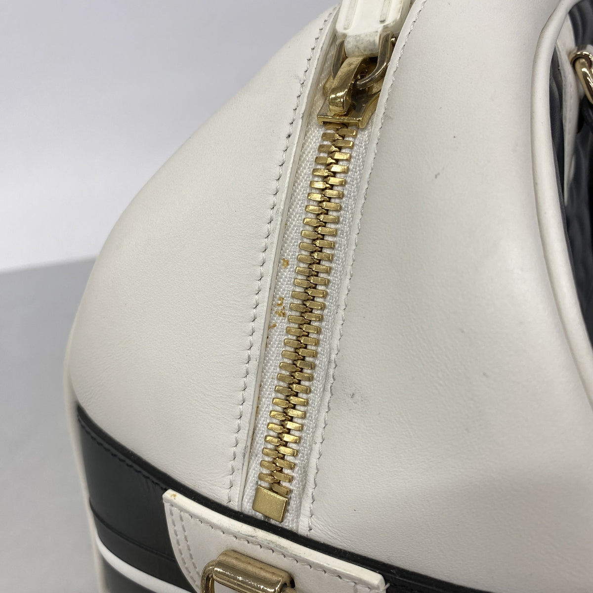 【6hc2100】クリスチャンディオール ハンドバッグ ヴァイブ レザー ブラック ホワイト ゴールド金具 2wayバック【中古】レディース