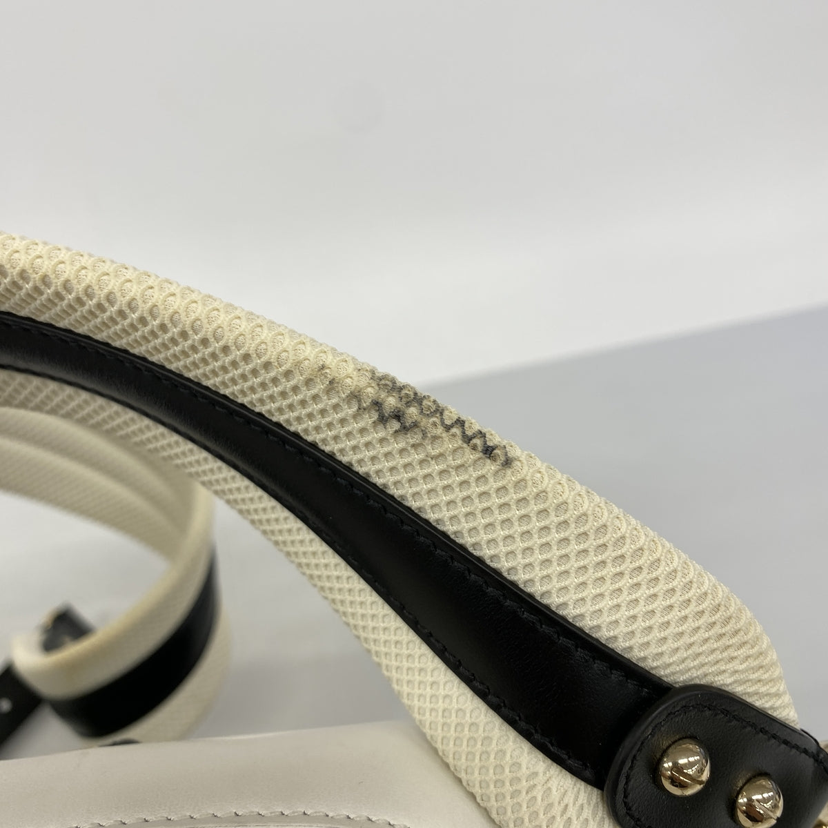【6hc2100】クリスチャンディオール ハンドバッグ ヴァイブ レザー ブラック ホワイト ゴールド金具 2wayバック【中古】レディース