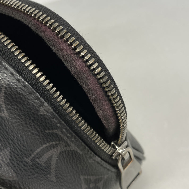 【6hc2132】ルイヴィトン ボディバッグ モノグラム・エクリプス バムバッグ M42906 ブラック【中古】メンズ