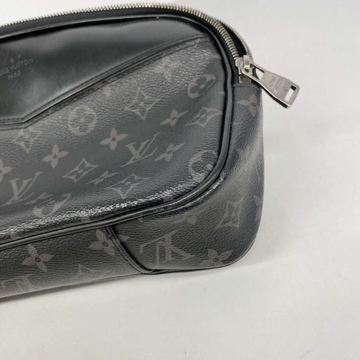 【6hc2132】ルイヴィトン ボディバッグ モノグラム・エクリプス バムバッグ M42906 ブラック【中古】メンズ