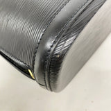 【6hc2172】ルイヴィトン ショルダーバッグ エピ リュサック M52282 ノワール【中古】レディース