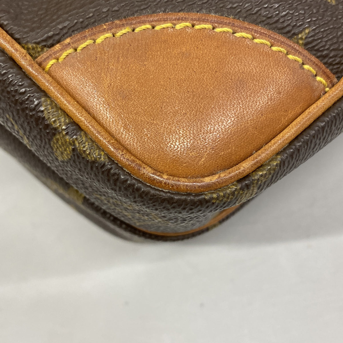 【6hc2187】ルイヴィトン ショルダーバッグ モノグラム アマゾン M45236 ブラウン【中古】レディース