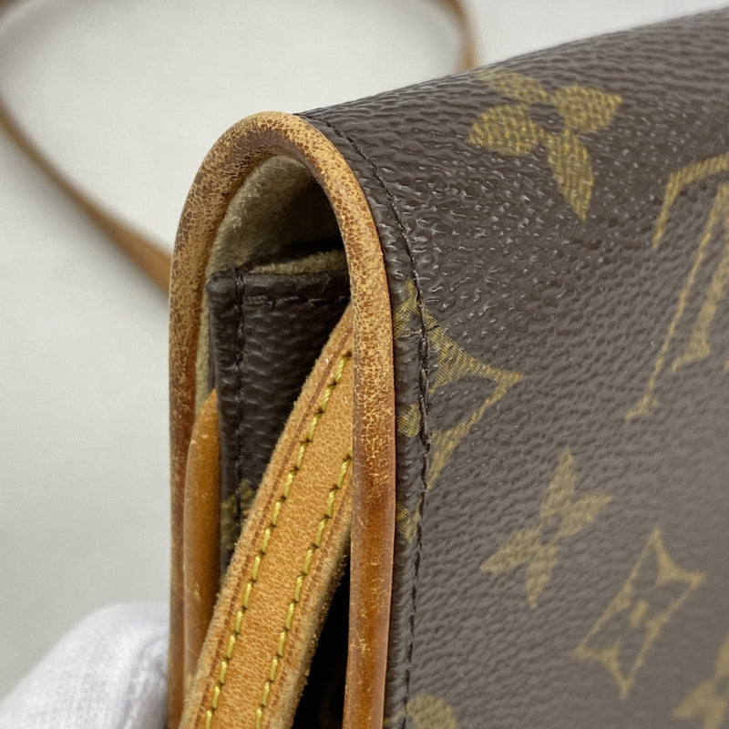 【6hc2228】ルイヴィトン ショルダーバッグ モノグラム ポシェットツインGM M51852 ブラウン【中古】レディース