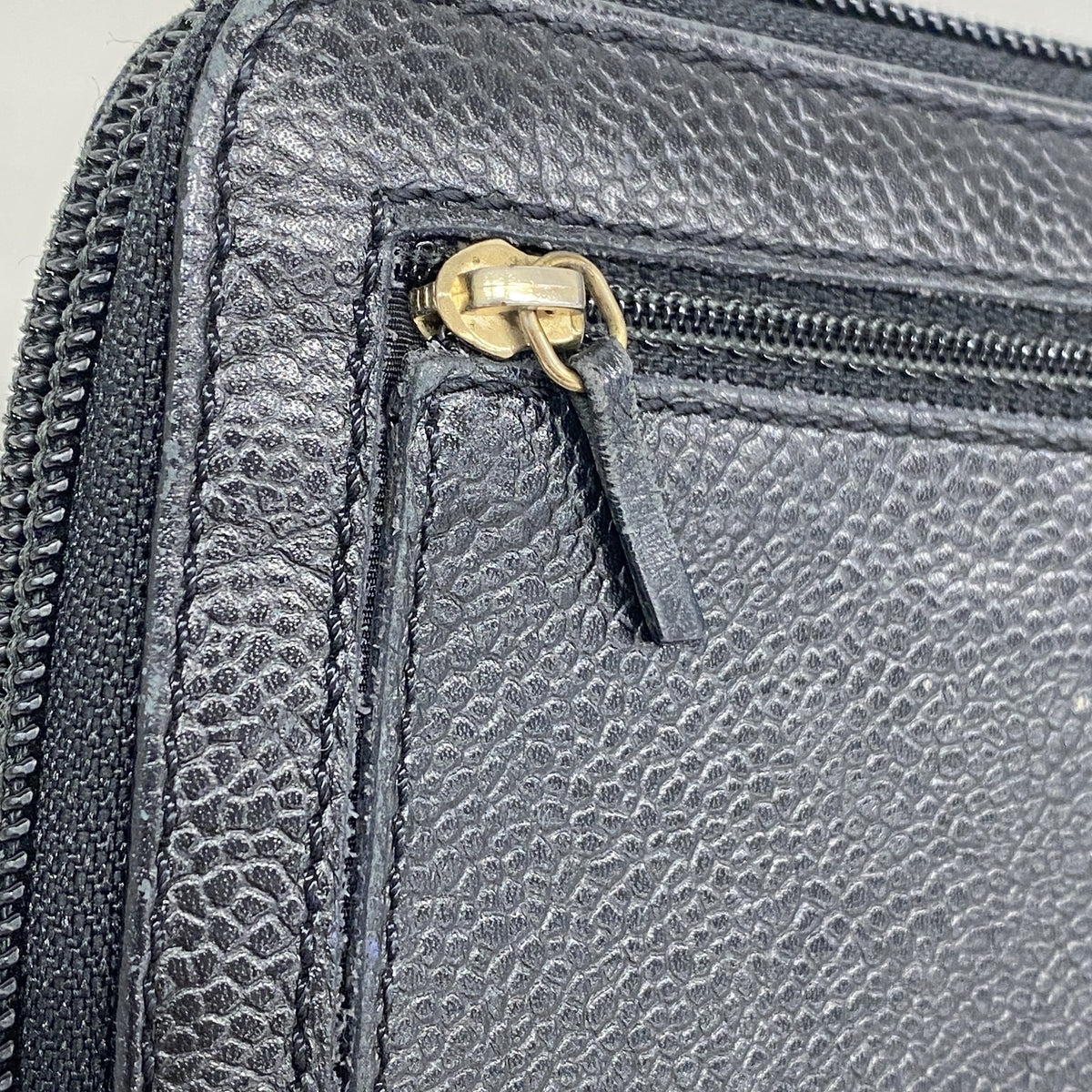 【6hc2258-k】シャネル 長財布 キャビアスキン ブラック ゴールド金具【中古】レディース