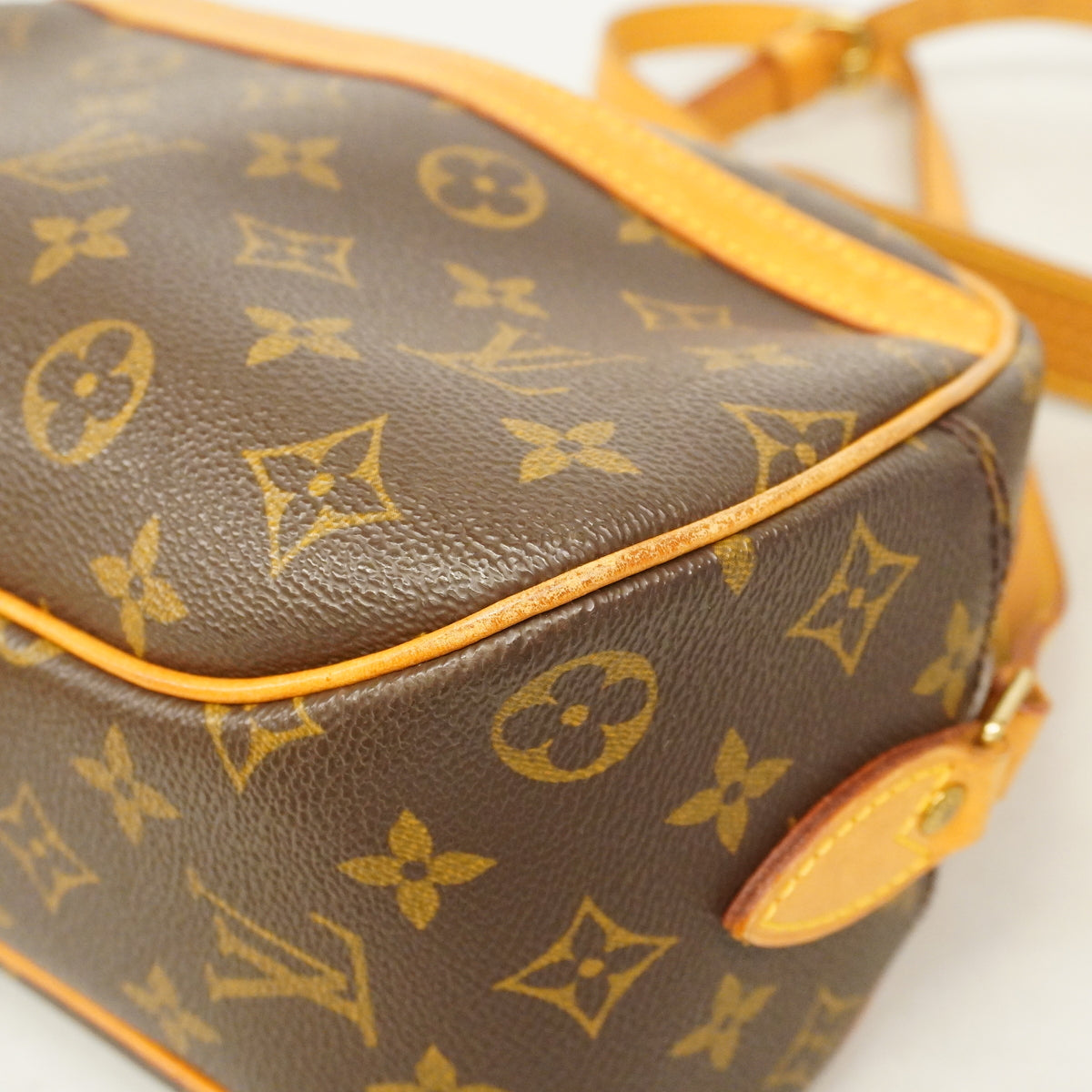 【6hc2282】ルイヴィトン ショルダーバッグ モノグラム ブロワ M51221 ブラウン【中古】レディース