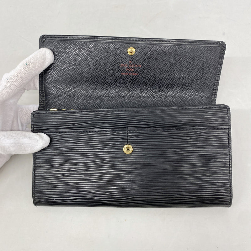 【6hc2307-k】ルイヴィトン 長財布 エピ ポシェットポルトモネクレディ M63572 ノワール【中古】レディース