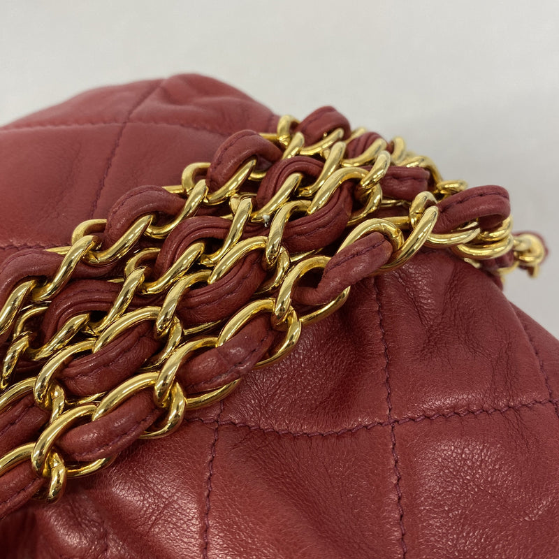 【6hc2393-k】シャネル ショルダーバッグ マトラッセ チェーンショルダー ラムスキン レッド ゴールド金具【中古】レディース