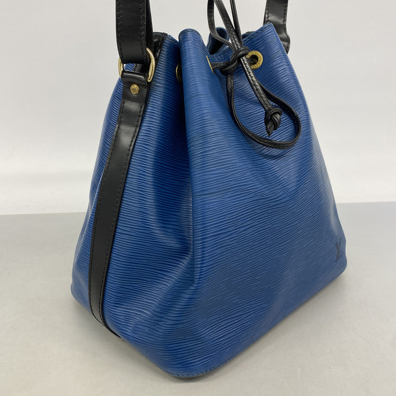 【6hc2395-k】ルイヴィトン ショルダーバッグ エピ バイカラー プチノエ M44152 トレドブルー ノワール【中古】レディース