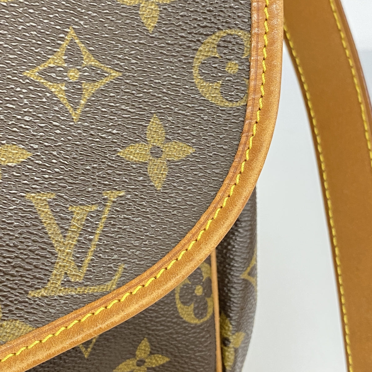 【6hc2575】ルイヴィトン ショルダーバッグ モノグラム ソミュール35 M42254 ブラウン【中古】レディース