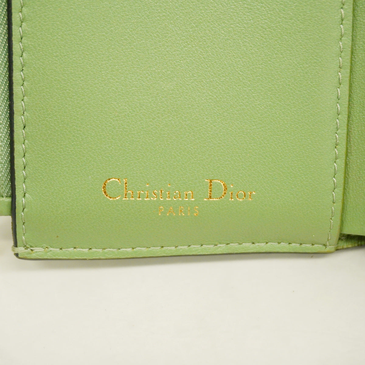 【6hc2598】クリスチャンディオール 三つ折り財布 サドル レザー モスグリーン ゴールド金具【中古】レディース
