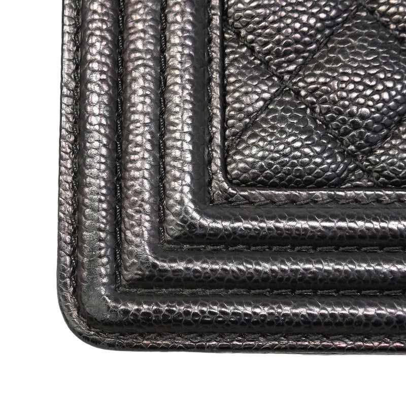 【6hc2625-h】シャネル ショルダーバッグ ボーイシャネル チェーンショルダー キャビアスキン ブラック シルバー金具【中古】レディース