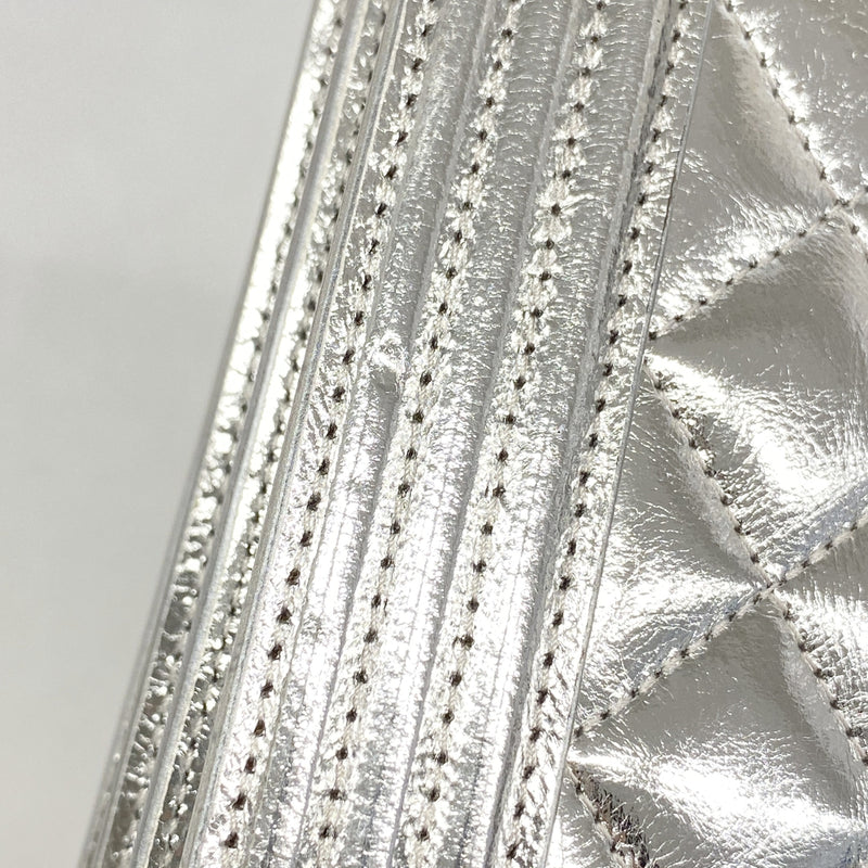 【6hc2641】シャネル ショルダーバッグ ボーイシャネル チェーンショルダー ラムスキン シルバー シルバー金具【中古】レディース