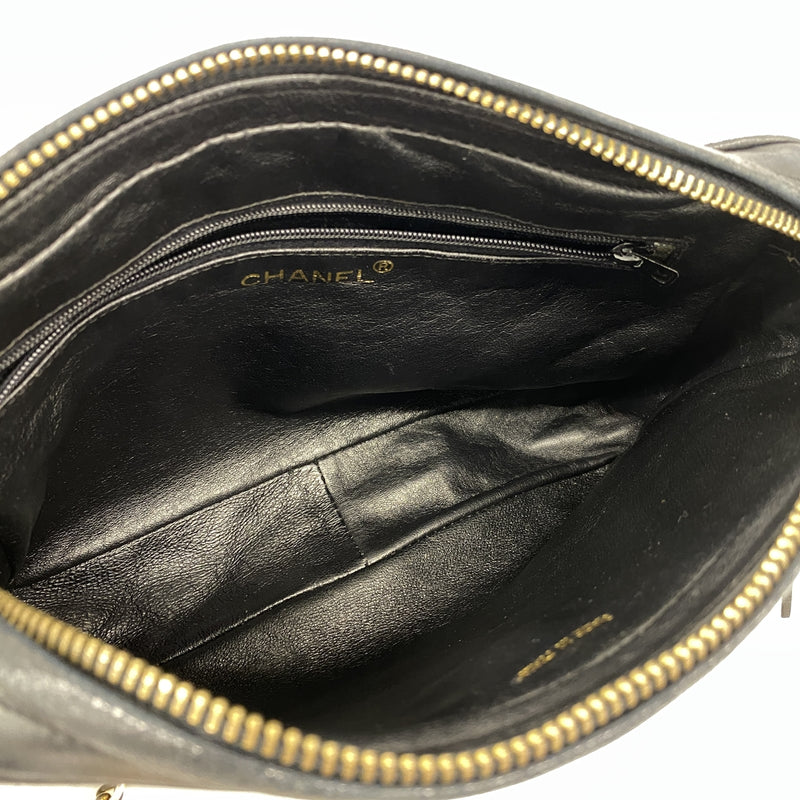 【6hc2642】シャネル ショルダーバッグ マトラッセ フリンジ付きチェーンショルダー ラムスキン ブラック ゴールド金具【中古】レディース