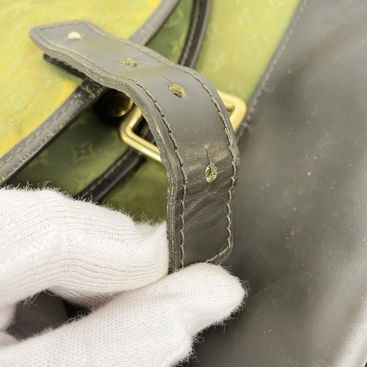 【6hc2721】ルイヴィトン ショルダーバッグ モノグラム・ミニ ベランジェール M92673 TSTカーキ【中古】レディース