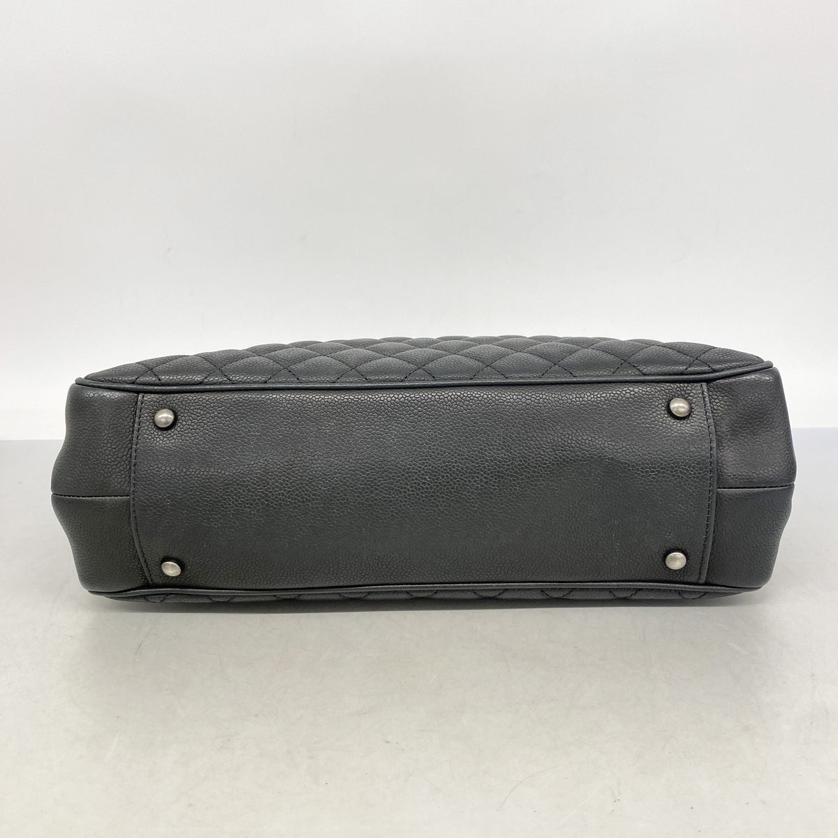 【6hc2764-k】シャネル チェーントート マトラッセ キャビアスキン ブラック シルバー金具【中古】レディース