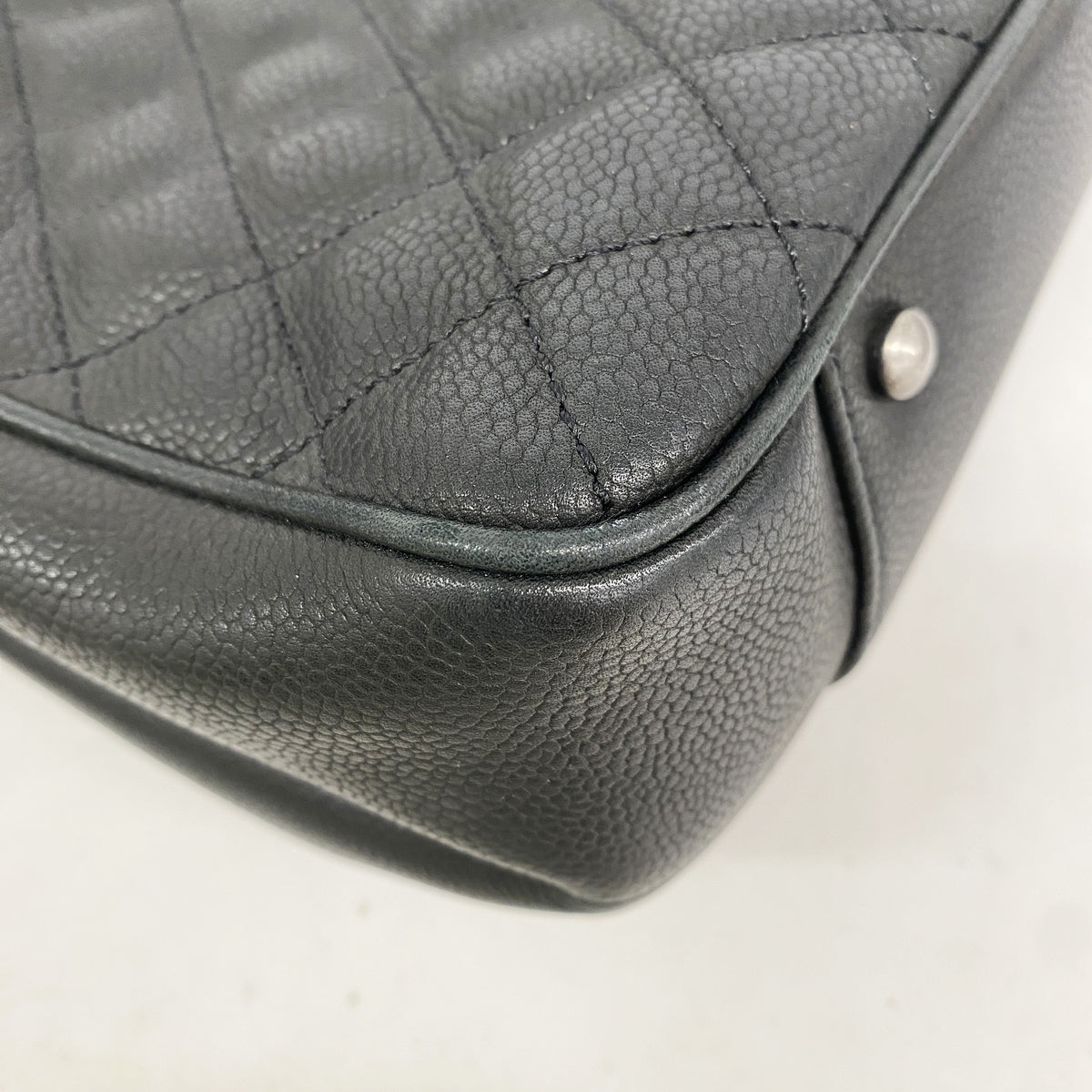 【6hc2764-k】シャネル チェーントート マトラッセ キャビアスキン ブラック シルバー金具【中古】レディース