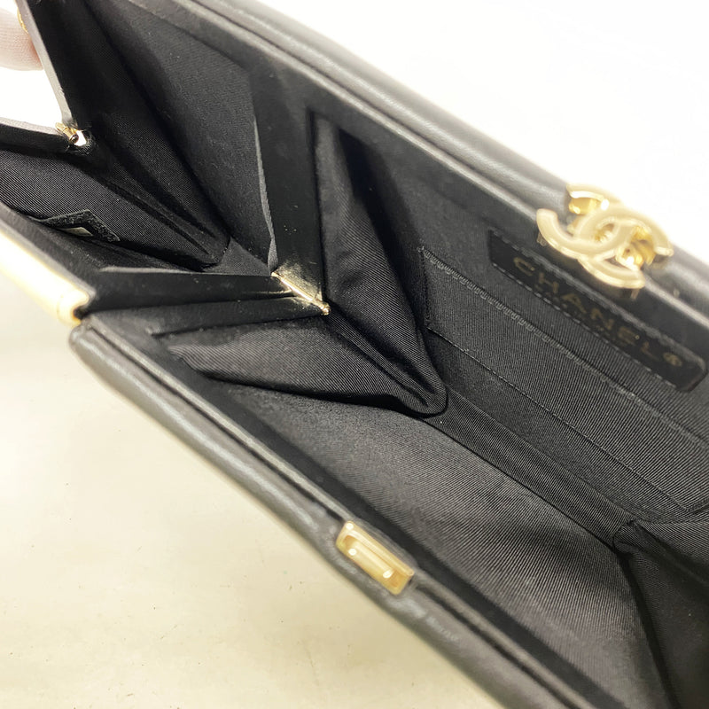 【6hc2765-k】シャネル クラッチバッグ ラムスキン ブラック アイボリー シャンパンゴールド金具【中古】メンズ レディース ユニセックス