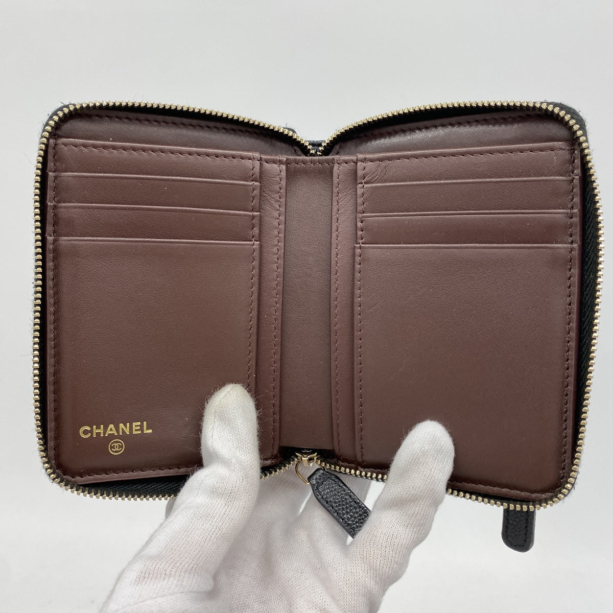 【6hc2773-k】シャネル 財布 マトラッセ キャビアスキン ブラック シャンパンゴールド金具【中古】レディース