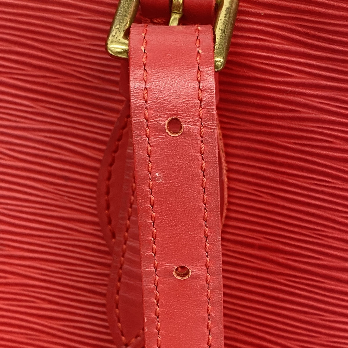【6hc2789-k】ルイヴィトン トートバッグ エピ バケットPM M5899E ルージュ【中古】レディース