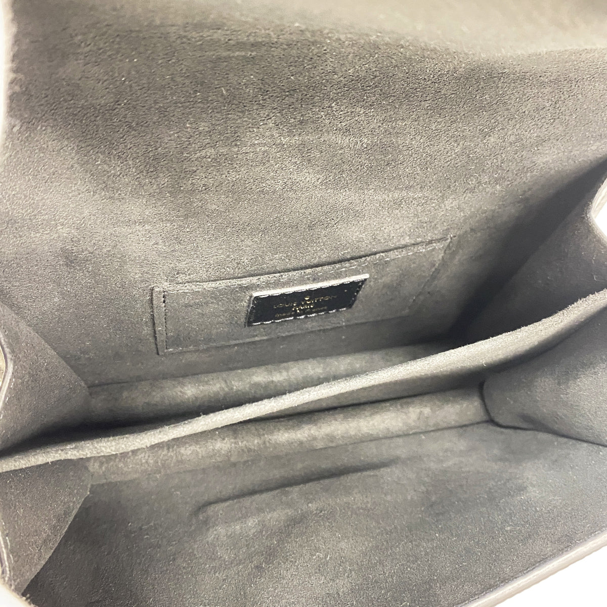 【6hc2807-k】ルイヴィトン ショルダーバッグ エピ ドーフィーヌNV MINI M55964 ノワール【中古】レディース