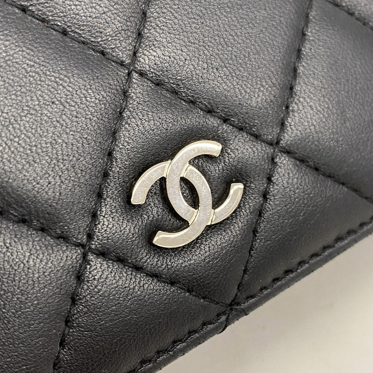 【6hc2815-k】シャネル 長財布 マトラッセ ラムスキン ブラック シルバー金具【中古】レディース