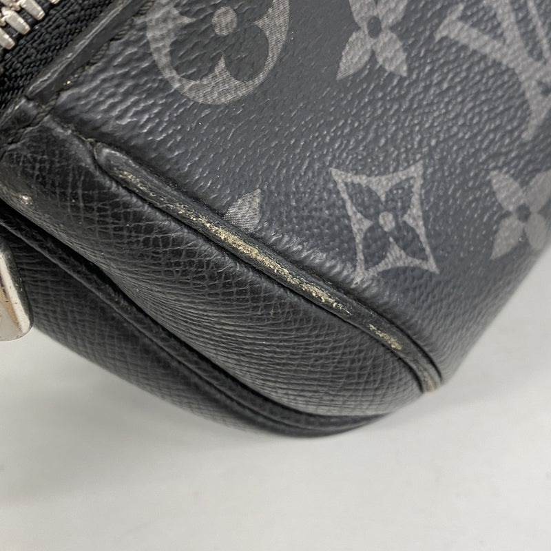 【6hc2853】ルイヴィトン ボディバッグ タイガラマ バムバッグアウトドア M30245 ブラック【中古】メンズ