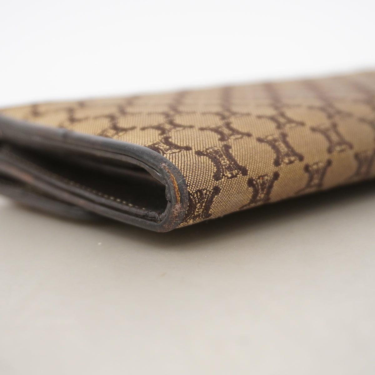 【6hc2865】セリーヌ 長財布 トリオンフ ナイロンキャンバス ブラウン ゴールド金具【中古】レディース