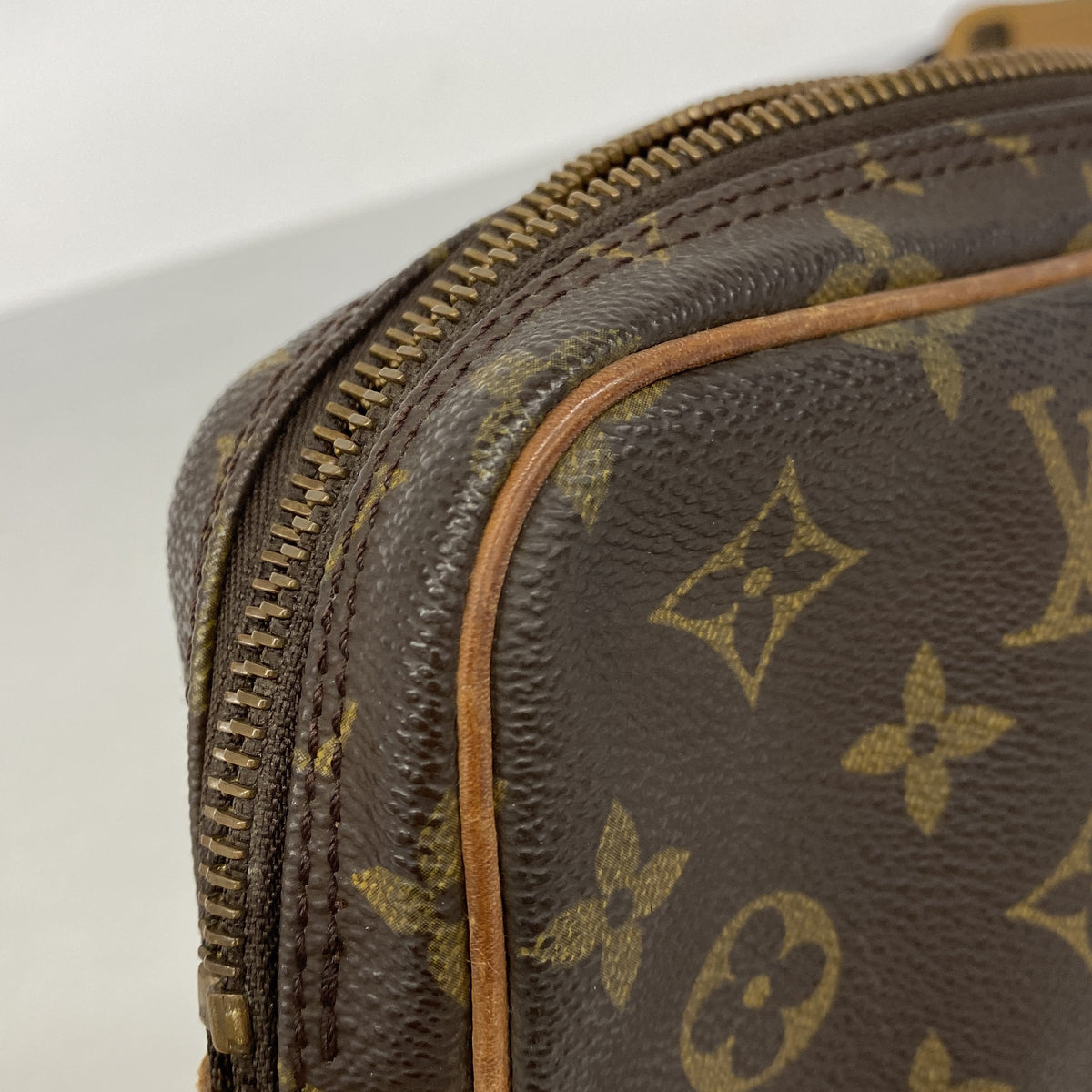 【6hc2872】ルイヴィトン ショルダーバッグ モノグラム ポシェットマルリーバンドリエール M51828 ブラウン【中古】レディース