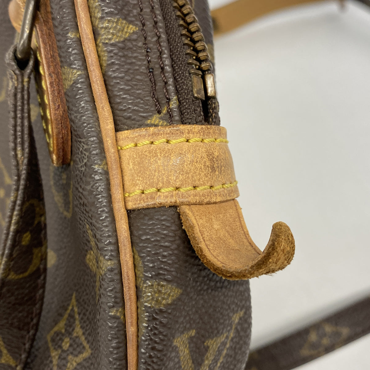 【6hc2872】ルイヴィトン ショルダーバッグ モノグラム ポシェットマルリーバンドリエール M51828 ブラウン【中古】レディース
