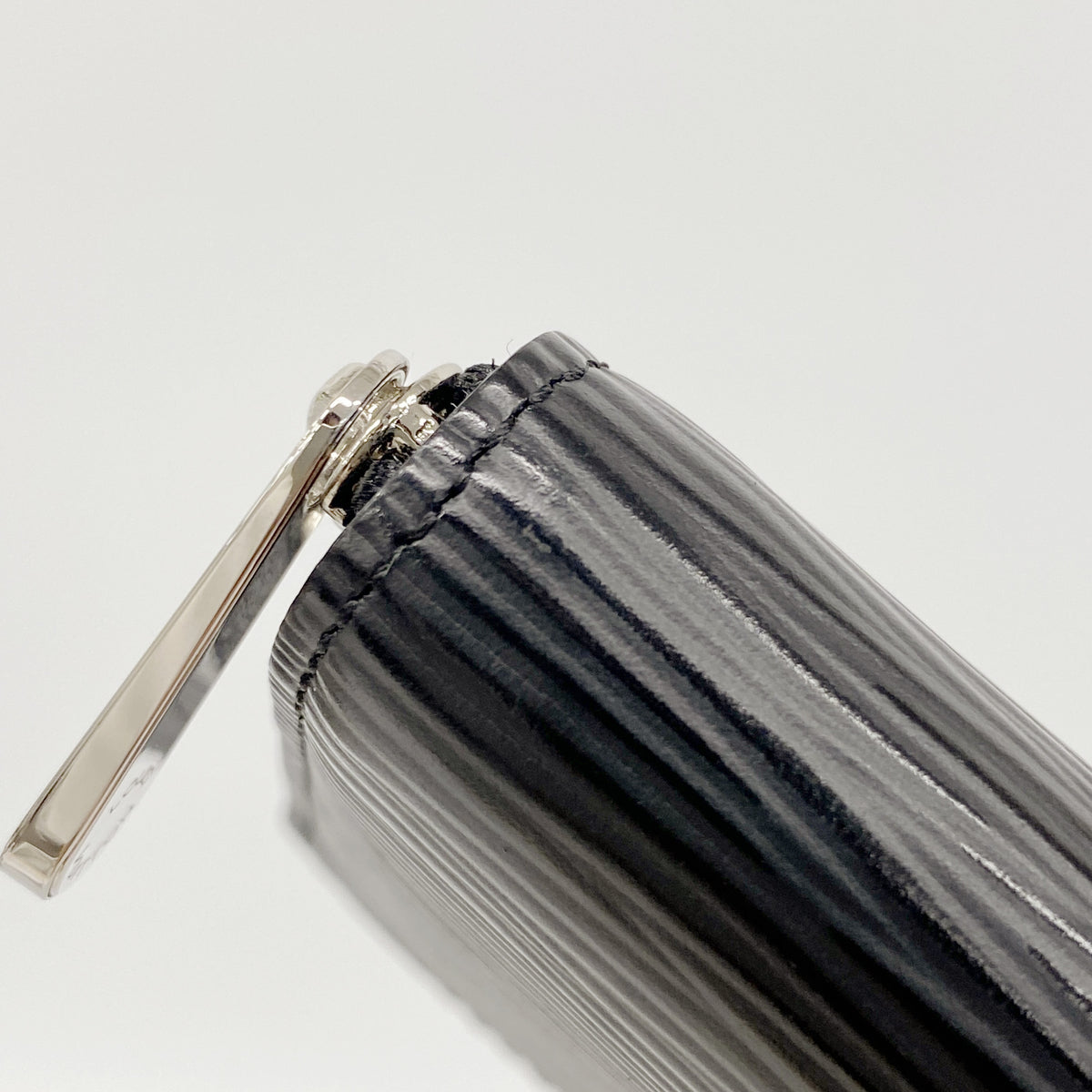 【6hc2925】ルイヴィトン コインケース エピ ジッピーコインパース M60152 ノワール【中古】メンズ レディース ユニセックス