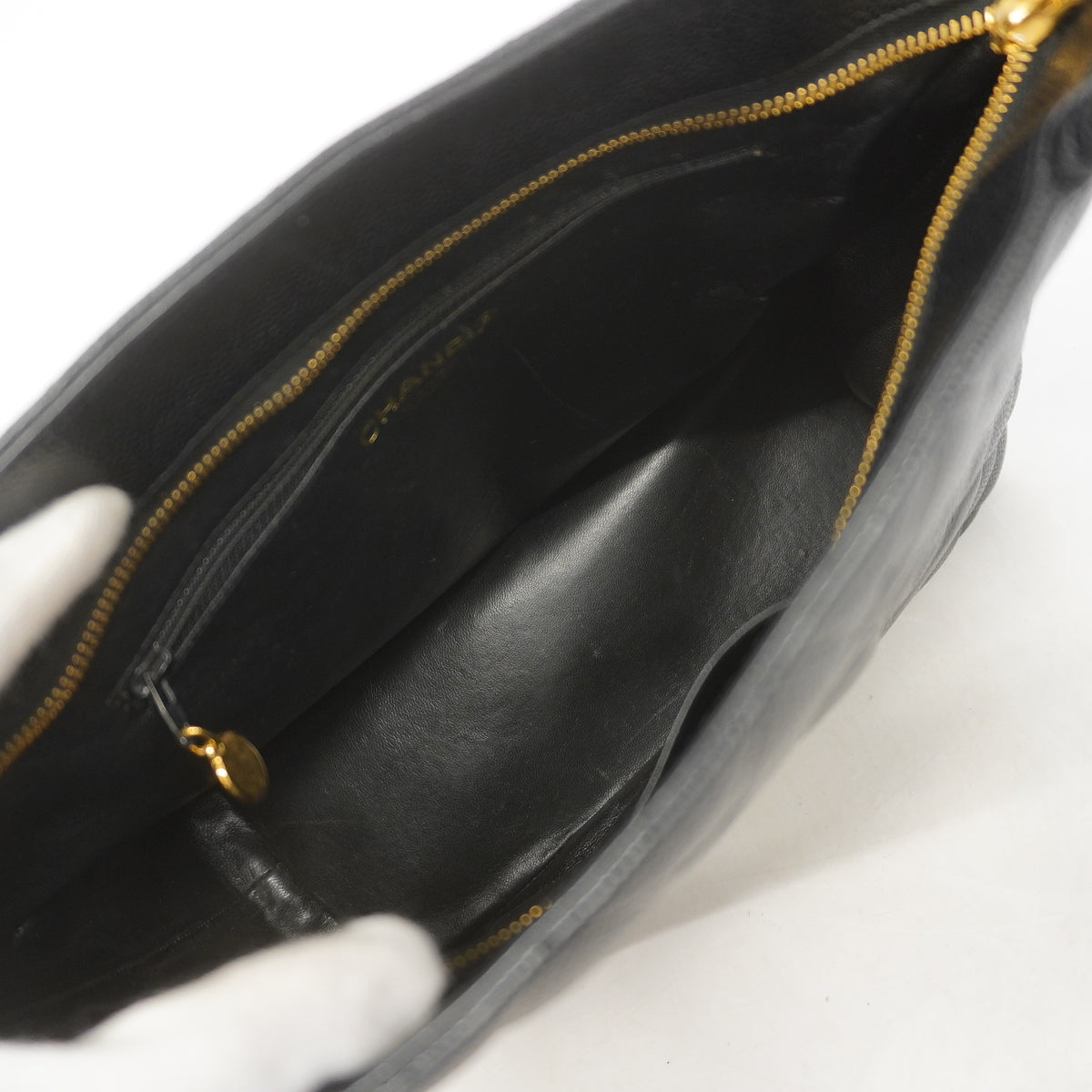 【6hd2956-h】シャネル トートバッグ 復刻トート キャビアスキン ブラック ゴールド金具【中古】レディース