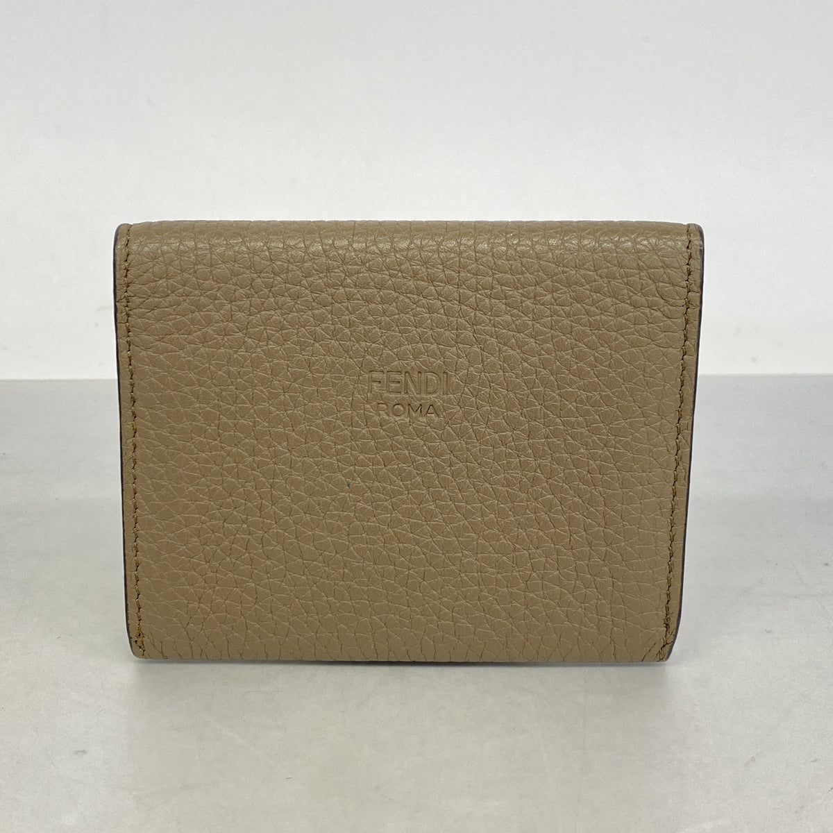 【6hd3008】フェンディ 名刺入れ ピーカブー レザー ブラウン シルバー金具【中古】メンズ レディース ユニセックス