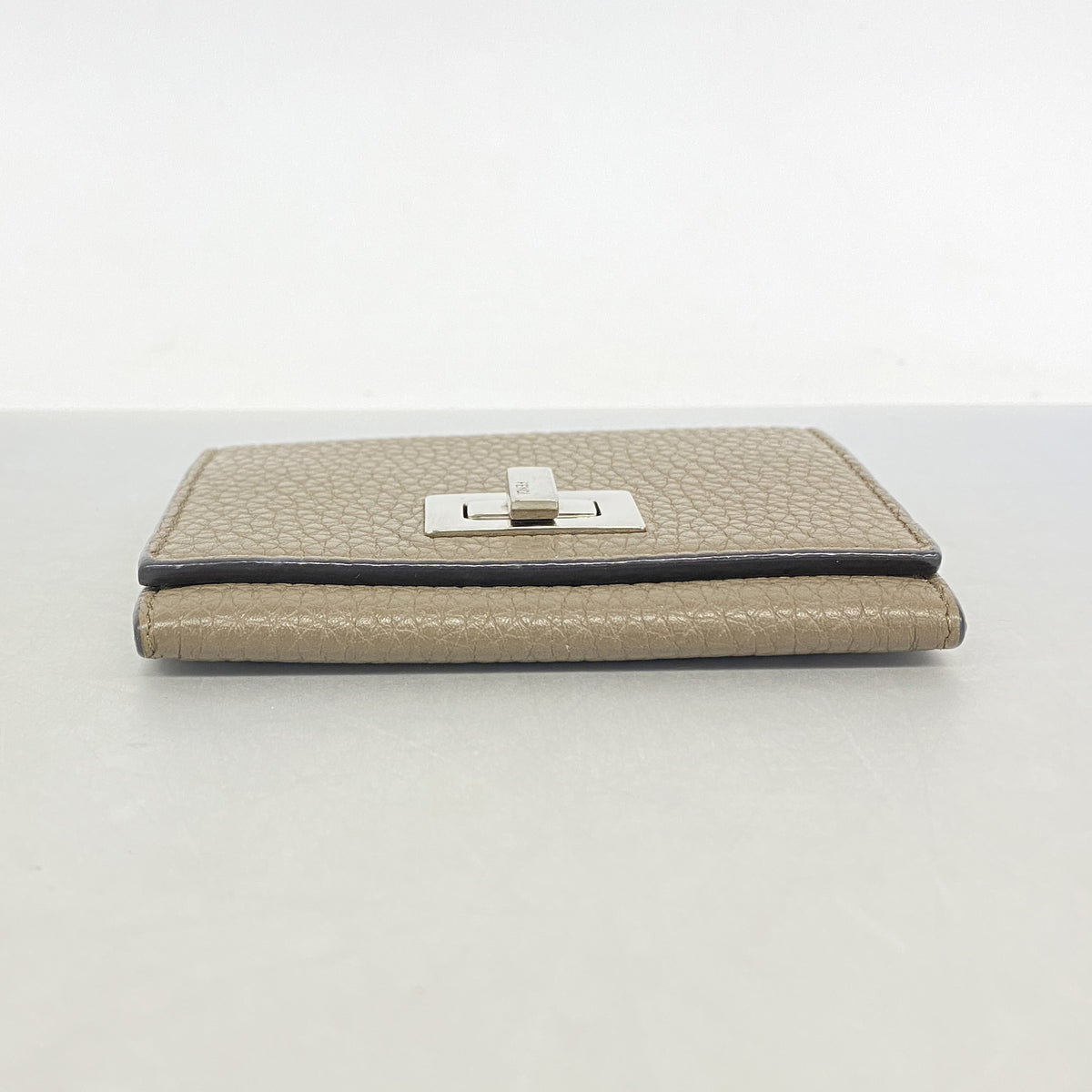 【6hd3008】フェンディ 名刺入れ ピーカブー レザー ブラウン シルバー金具【中古】メンズ レディース ユニセックス