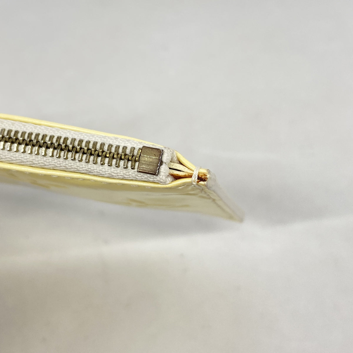 【6hd3031-k】ルイヴィトン コインケース ヴェルニ ポシェットクレ M91348 ペルル【中古】レディース