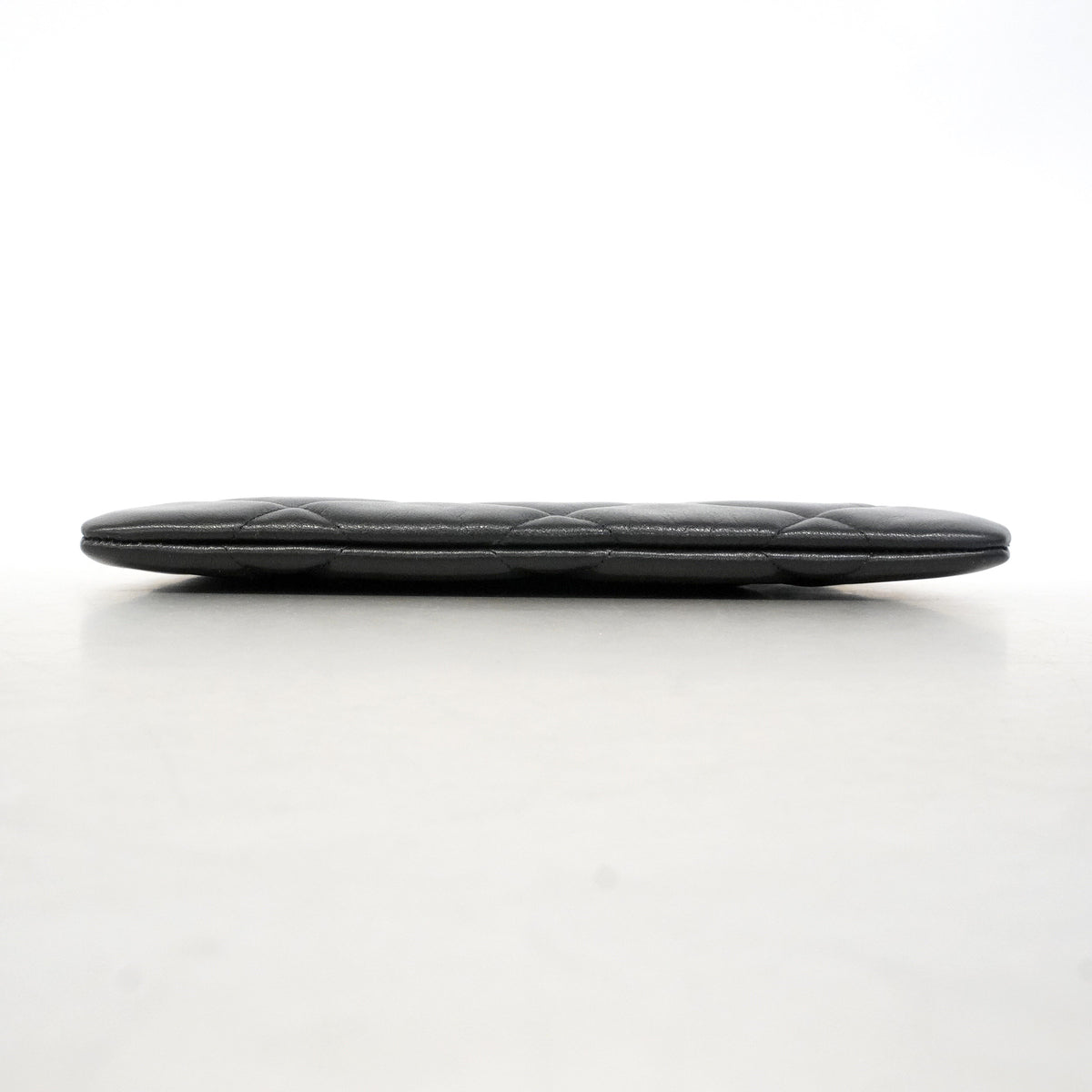 【6hd3052-k】シャネル クラッチバッグ シャネル19 ラムスキン ブラック ゴールド金具【中古】レディース