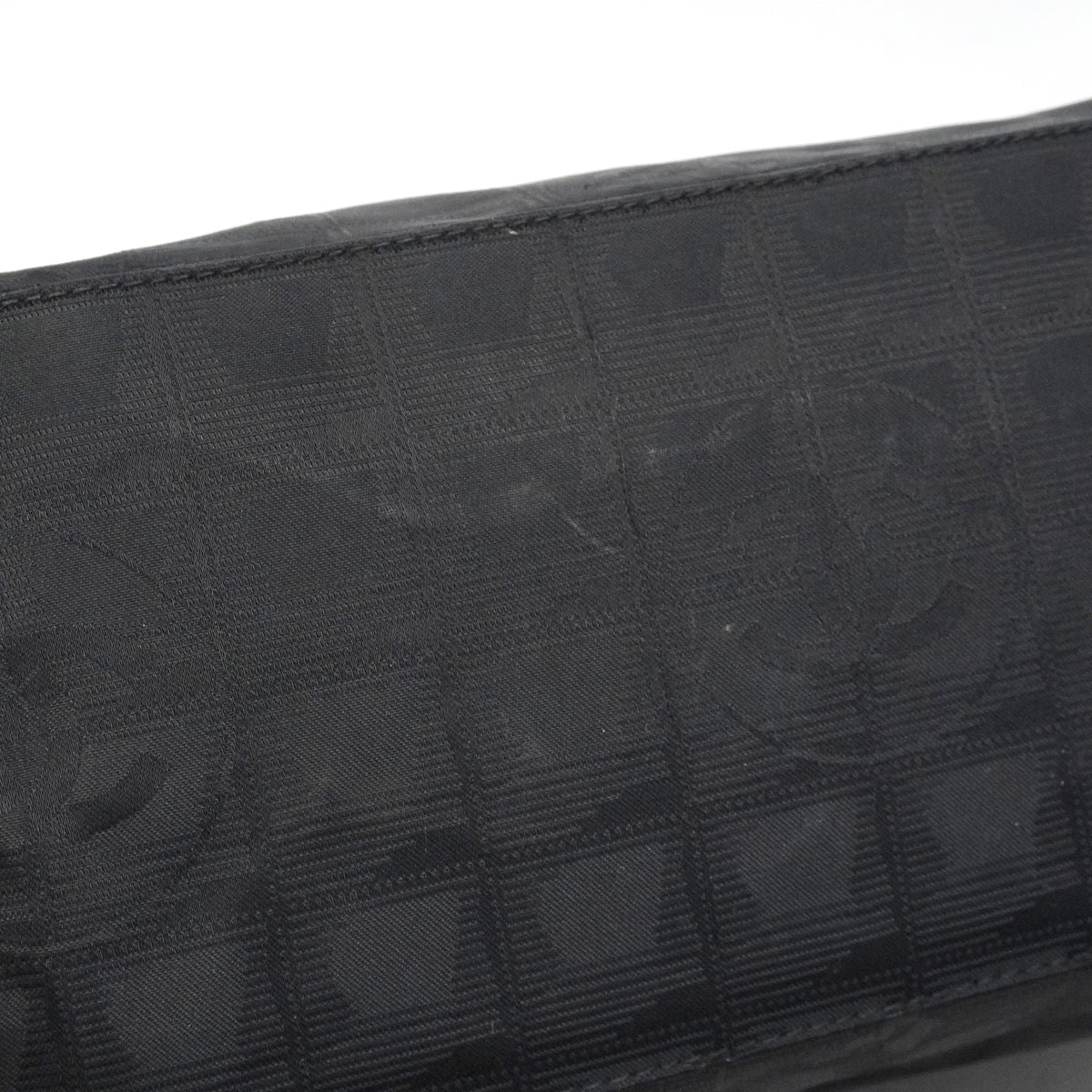 【6hd3055-k】シャネル ハンドバッグ ニュートラベル ナイロン ブラック ゴールド金具【中古】レディース