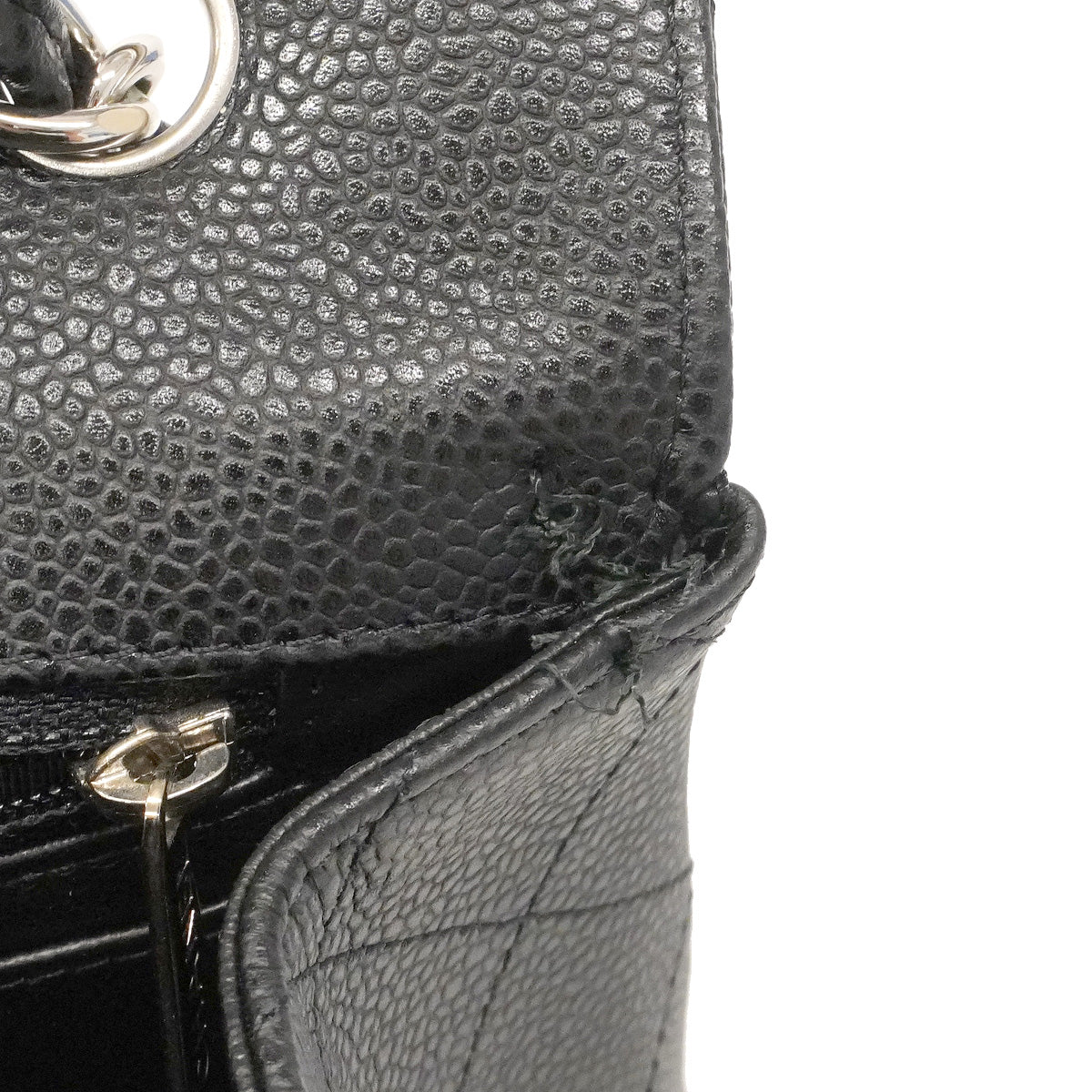 【6hd3064-h】シャネル ショルダーバッグ デカマトラッセ Wチェーン キャビアスキン ブラック シルバー金具【中古】レディース