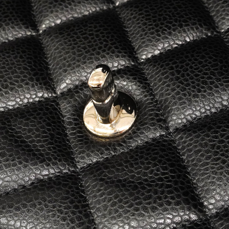 【6hd3064-h】シャネル ショルダーバッグ デカマトラッセ Wチェーン キャビアスキン ブラック シルバー金具【中古】レディース