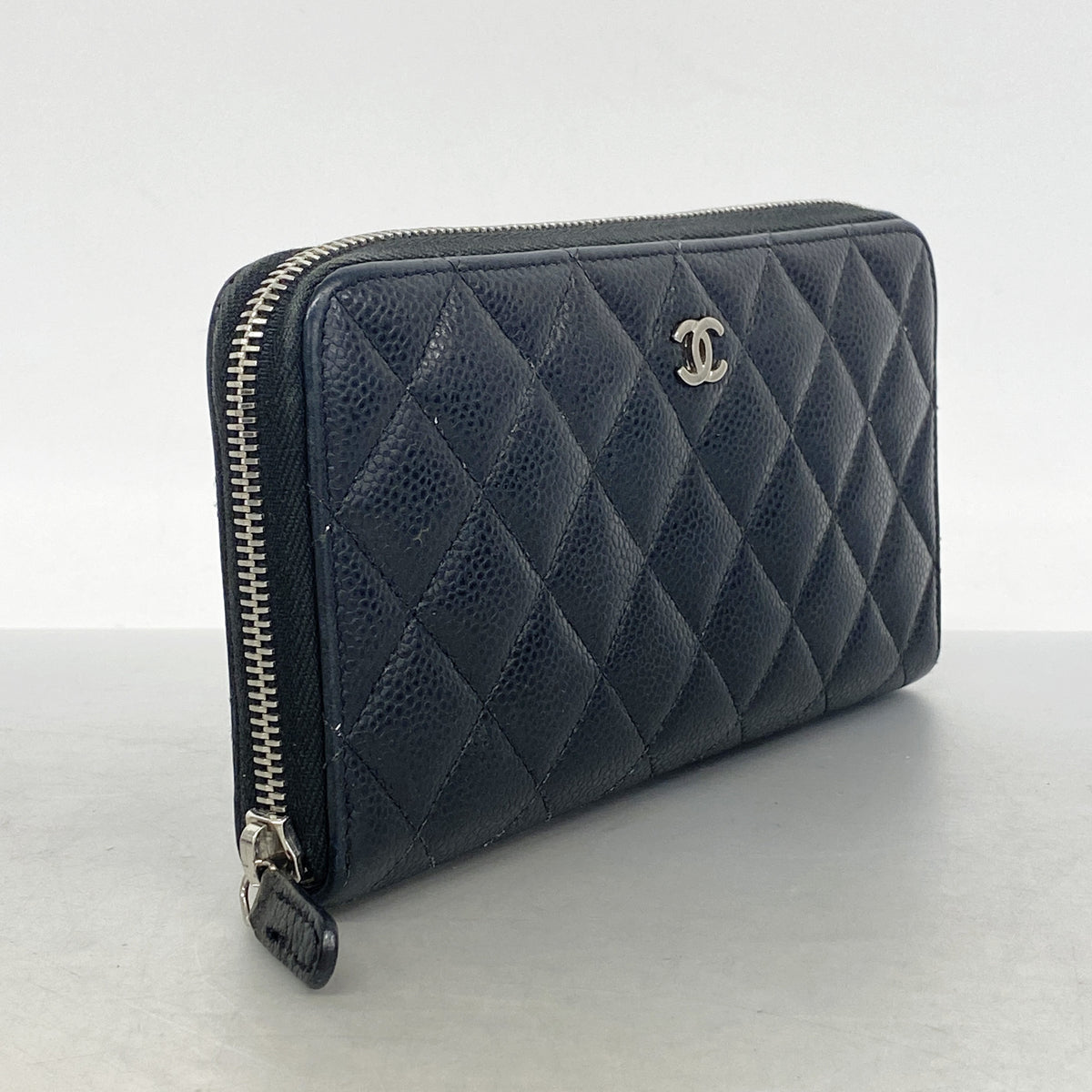 【6hd3067】シャネル 長財布 マトラッセ キャビアスキン ブラック シルバー金具【中古】レディース