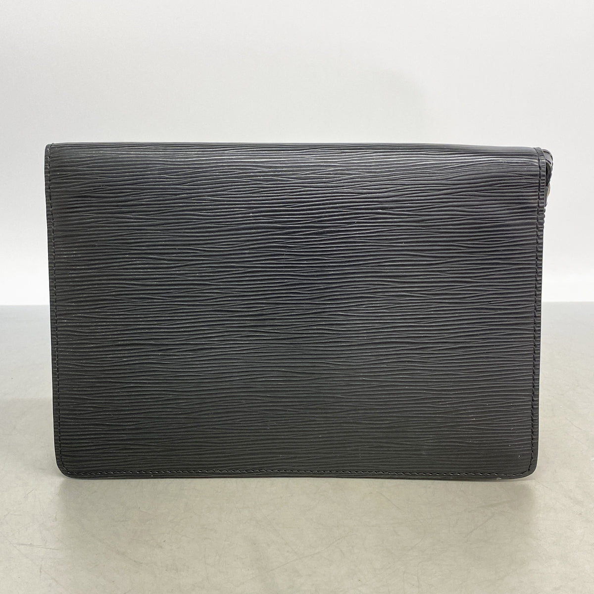 【6hd3093】ルイヴィトン クラッチバッグ エピ ポシェットセリエドラゴンヌ M52612 ノワール【中古】メンズ