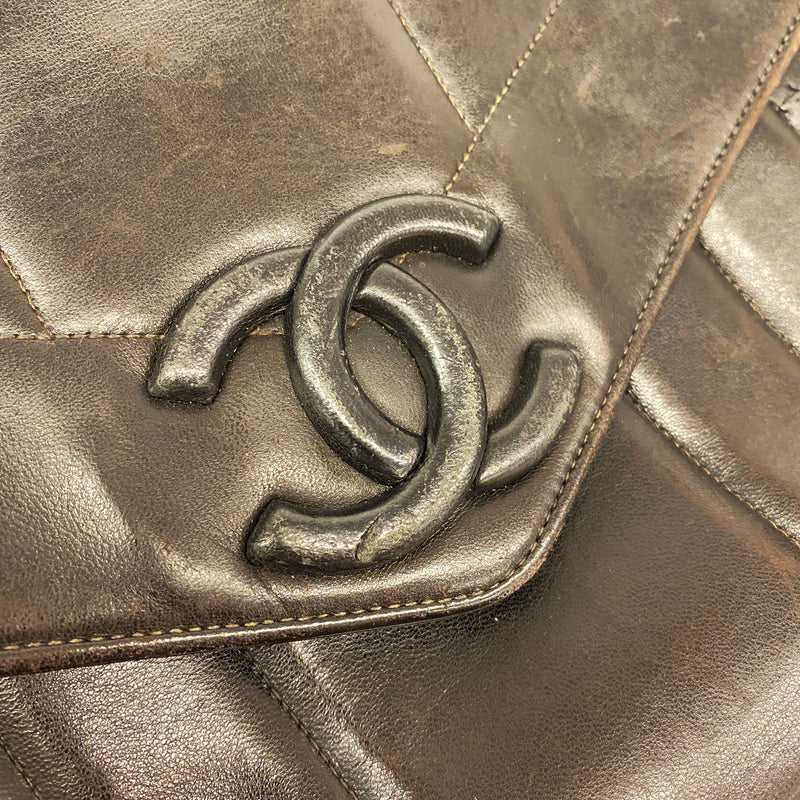 【6hd3120】シャネル ショルダーバッグ ラムスキン ブラック ゴールド金具【中古】レディース
