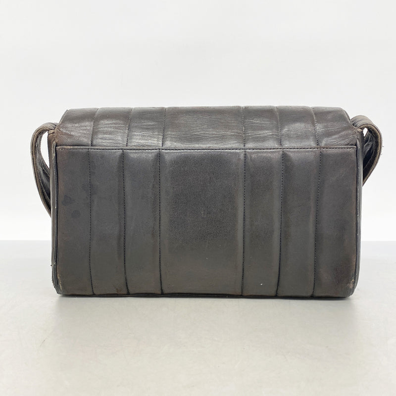 【6hd3120】シャネル ショルダーバッグ ラムスキン ブラック ゴールド金具【中古】レディース